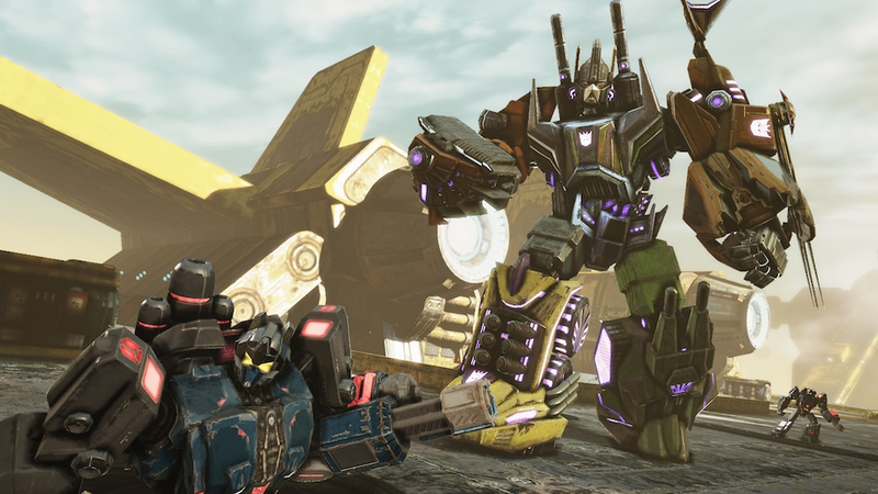 Illustration for article titled Starscream, Grimlock and More of this Fall's Fall of Cybertron Transformers